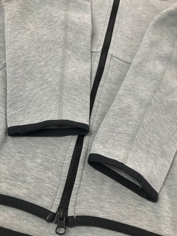 【中古品】【メンズ】 NIKE ナイキ TECH FLEECE HOODIE GRAY 928484-063 テック フリース フーディー パーカー トップス 148-260917-rt-02-tagh サイズ：M カラー：グレー 万代Net店