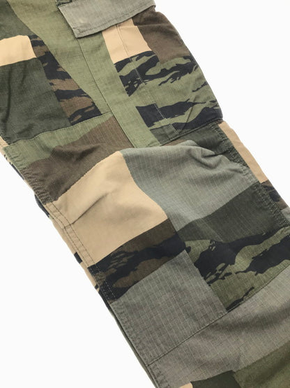 【中古品】【メンズ】 CARHARTT WIP カーハート ダブリューアイピー REGULAR CARGO PANT IO15875 レギュラー カーゴパンツ ボトムス 157-260920-na-23-tagh サイズ：32×30 カラー：カモ 万代Net店
