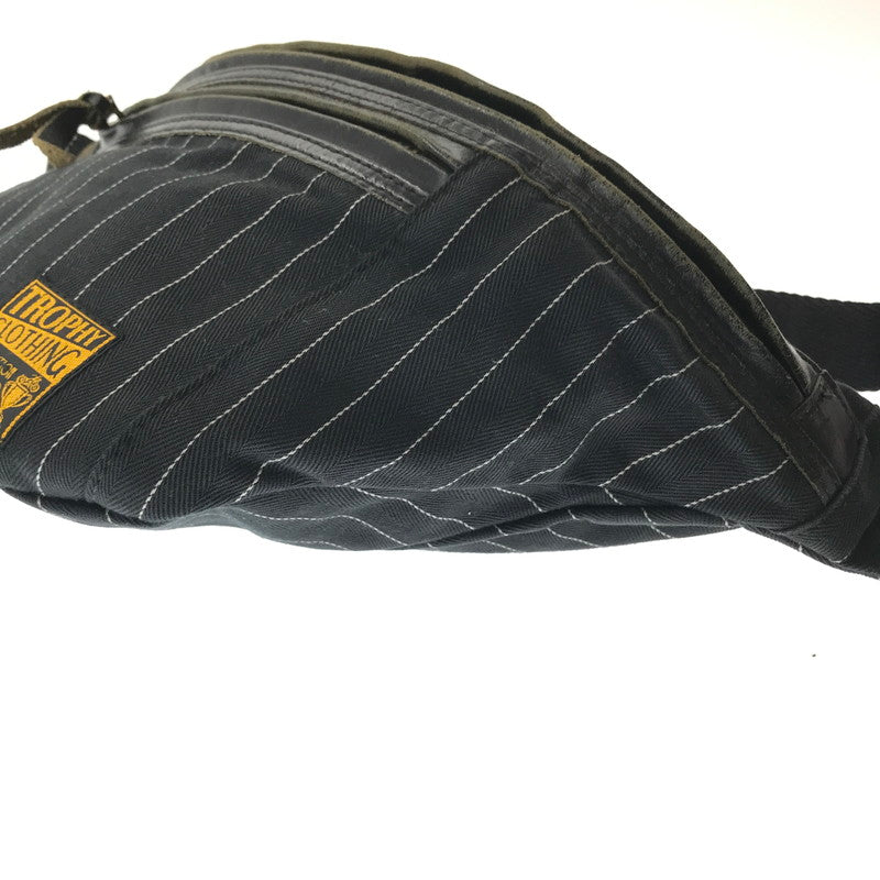 【現状渡し品】【メンズ】 TROPHY CLOTHING トロフィークロージング BODY BAG ボディバッグ カバン 188-261017-na-07-tagh カラー：ネイビー 万代Net店
