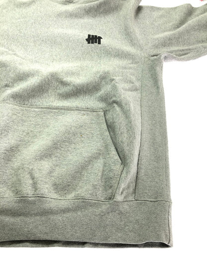 【中古品】【メンズ】 UNDEFEATED アンディフィーテッド LOGO PRINT HOODED SWEATSHIRT 191077010007 ロゴ プリント フーディー スウェットシャツ トレーナー 142-261001-na-15-tagh サイズ：XL カラー：グレー 万代Net店