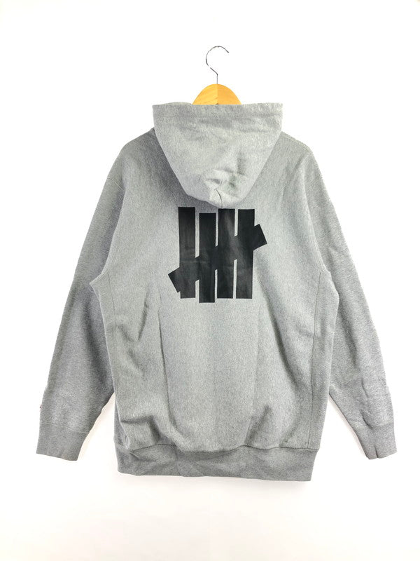 【中古品】【メンズ】 UNDEFEATED アンディフィーテッド LOGO PRINT HOODED SWEATSHIRT 191077010007 ロゴ プリント フーディー スウェットシャツ トレーナー 142-261001-na-15-tagh サイズ：XL カラー：グレー 万代Net店