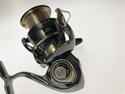 【中古美品】 DAIWA ダイワ EXIST LT4000-XH イグジスト LT4000-XH 20th Anniversary スピニングリール 釣り 釣り具等 134-260923-rt-04-tagh 万代Net店