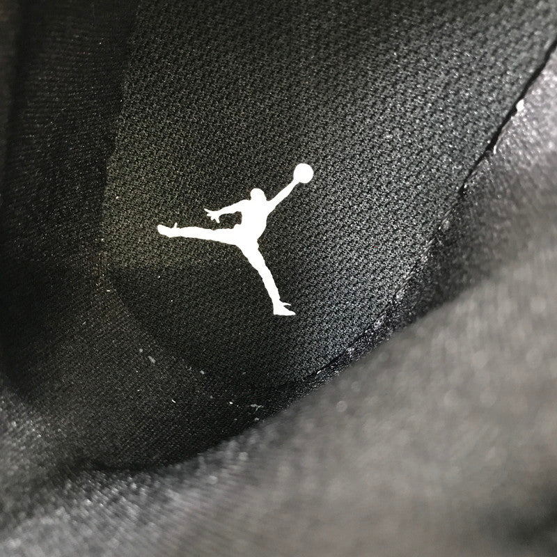 【中古美品】【レディース】 NIKE ナイキ WMNS AIR JORDAN 1 MID DV0991-101 ウィメンズ エアジョーダン 1 ミッド スニーカー 靴 166-260925-na-35-tagh サイズ：25.5cm US 8.5 カラー：WHITE/BLACK-WHITE 万代Net店