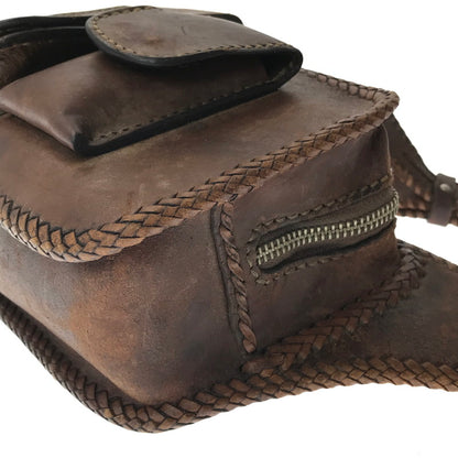 【現状渡し品】【メンズ】 SAAD サード LEATHER BODY BAG レザー ボディバッグ ウエストバッグ カバン 188-261014-na-26-tagh カラー：ブラウン 万代Net店