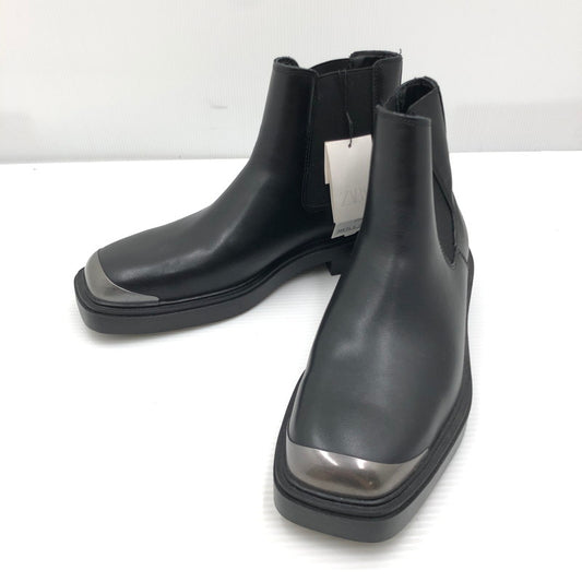 【中古品】【メンズ】 ZARA ザラ CHELSEA BOOTS WITH METAL DETAIL メタリックディテール チェルシーブーツ 靴 163-261005-na-58-tagh サイズ：44 カラー：BLACK 万代Net店