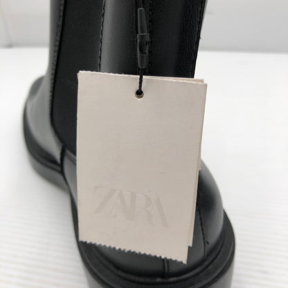 【中古品】【メンズ】 ZARA ザラ CHELSEA BOOTS WITH METAL DETAIL メタリックディテール チェルシーブーツ 靴 163-261005-na-58-tagh サイズ：44 カラー：BLACK 万代Net店