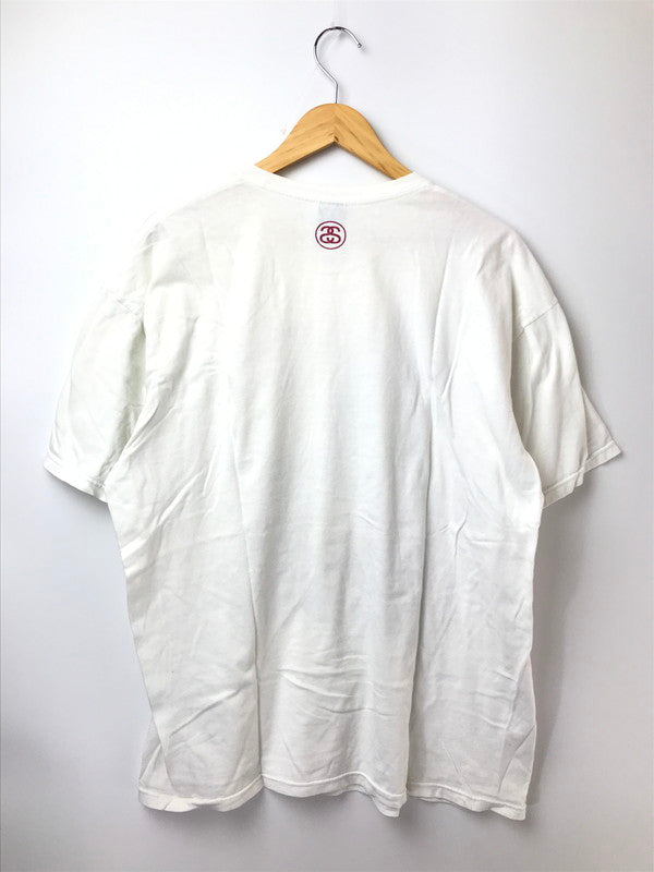【現状渡し品】【メンズ】 STUSSY ステューシー S/S T-SHIRT WHITE クイーンズスクエア横浜チャプト 10周年記念 ショートスリーブ Tシャツ トップス 142-261002-rt-32-tagh サイズ：XL カラー：ホワイト 万代Net店
