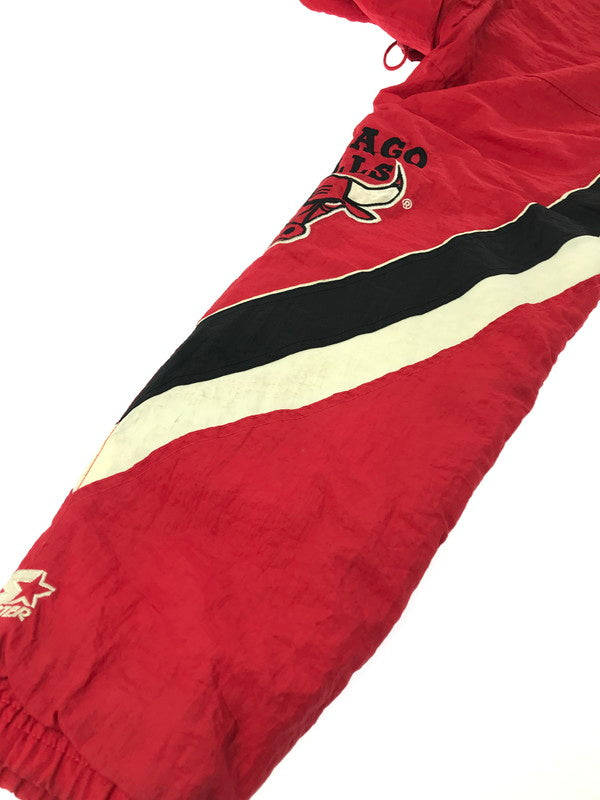【中古品】【メンズ】 STARTER スターター CHACAGO BULLS HOODED NYLON JACKET シカゴ ブルズ フーデッド ナイロン ジャケット 146-261009-ty-13-tagh サイズ：L カラー：レッド 万代Net店