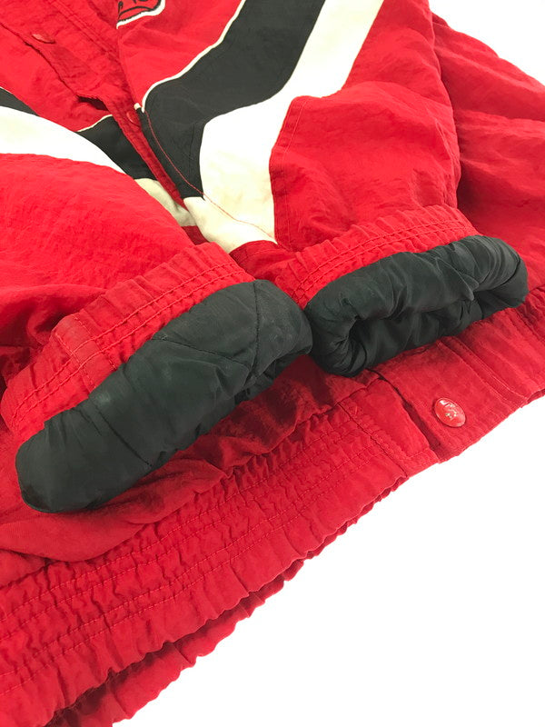 【中古品】【メンズ】 STARTER スターター CHACAGO BULLS HOODED NYLON JACKET シカゴ ブルズ フーデッド ナイロン ジャケット 146-261009-ty-13-tagh サイズ：L カラー：レッド 万代Net店