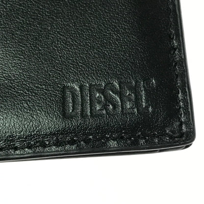 【中古品】【メンズ】 DIESEL ディーゼル ENAMEL MINI WALLET X10121 PR271 T8013 エナメル ミニ ウォレット 二つ折り財布 200-261013-na-29-tagh カラー：ブラック 万代Net店