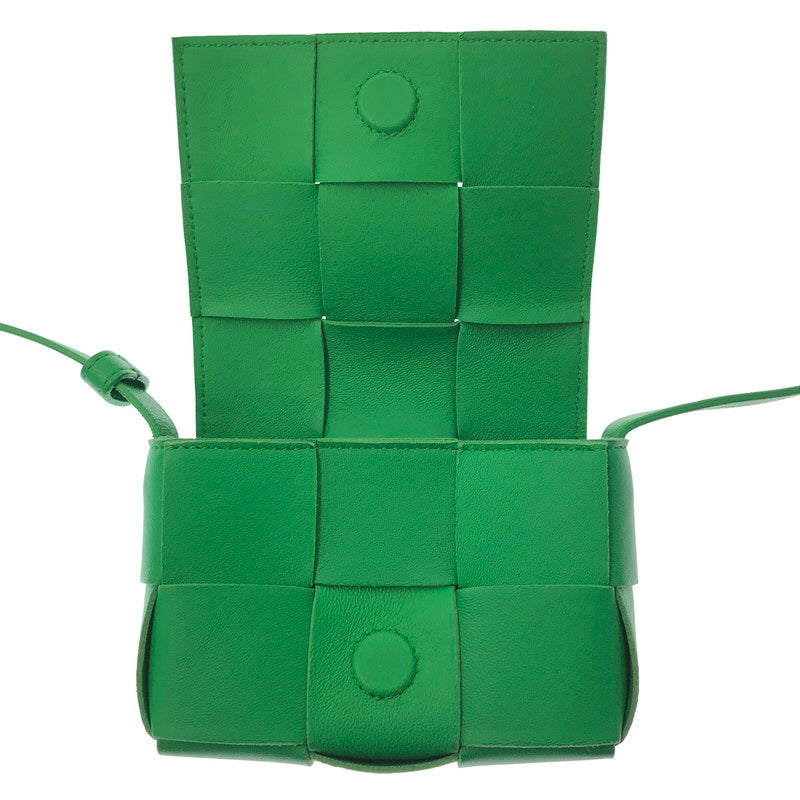 【中古品】【レディース】 BOTTEGA VENETA ボッテガ ヴェネッタ MAXI INTRECCIATO CANDY CASSETTE マキシイントレチャート キャンディ カセット ショルダーバッグ 180-261016-rt-04-tagh カラー：グリーン 万代Net店