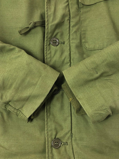 【現状渡し品】【メンズ】 U.S. NAVY アメリカ海軍 70'S A-2 DECK JACKET 8415-753-5611 70年代 デッキジャケット SCOVILLジッパー アウター 146-261024-na-04-tagh サイズ：S カラー：カーキ 万代Net店