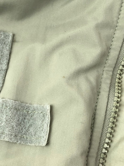 【現状渡し品】【メンズ】 U.S.ARMY アメリカ軍 ECWCS GEN III LEVEL 7 JACKET 8415-01-533-6300 07年製 レベル7 ジャケット アウター 146-261024-na-09-tagh サイズ：L カラー：グレー系 万代Net店