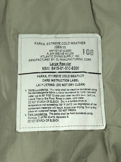 【現状渡し品】【メンズ】 U.S.ARMY アメリカ軍 ECWCS GEN III LEVEL 7 JACKET 8415-01-533-6300 07年製 レベル7 ジャケット アウター 146-261024-na-09-tagh サイズ：L カラー：グレー系 万代Net店