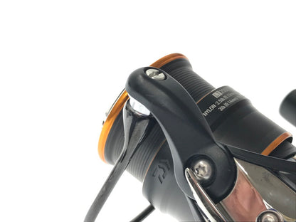 【中古美品】 DAIWA ダイワ 21 PRESSO LT2000SS-P 21プレッソ スピニングリール 釣り 釣り具等 134-261020-na-09-tagh 万代Net店