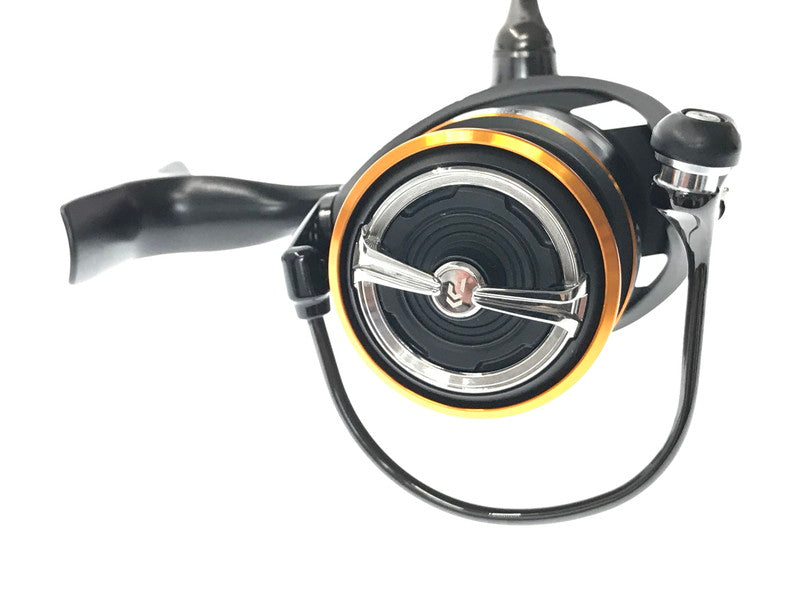【中古美品】 DAIWA ダイワ 21 PRESSO LT2000SS-P 21プレッソ スピニングリール 釣り 釣り具等 134-261020-na-09-tagh 万代Net店