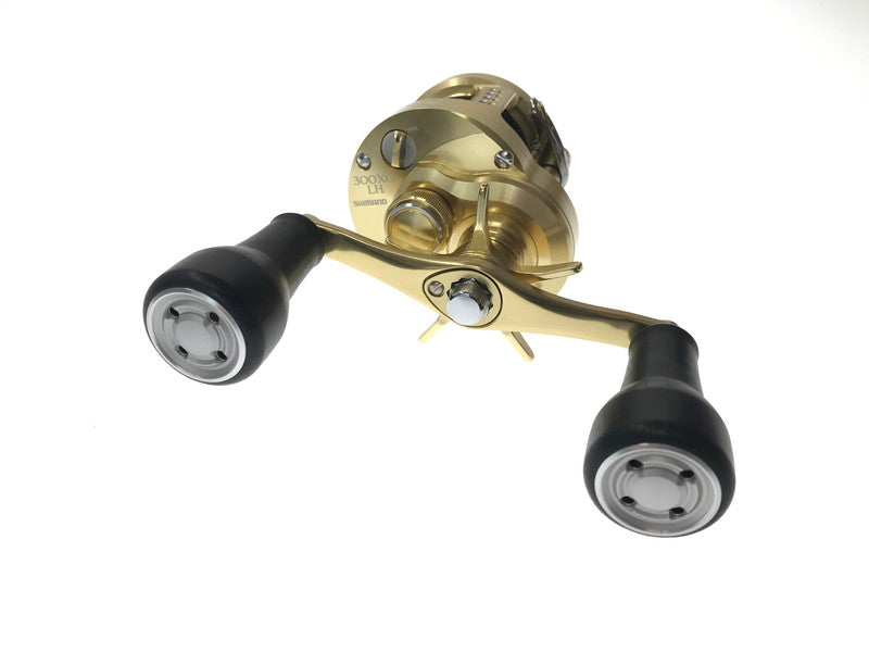 【中古美品】 SHIMANO シマノ 23 CALCUTTA CONQUEST MD 300XGLH 23 カルカッタ コンクエスト 右ハンドル ベイトリール 釣り 釣り具等 134-261019-na-26-tagh 万代Net店