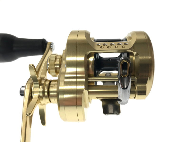 【中古美品】 SHIMANO シマノ 23 CALCUTTA CONQUEST MD 300XGLH 23 カルカッタ コンクエスト 右ハンドル ベイトリール 釣り 釣り具等 134-261019-na-26-tagh 万代Net店