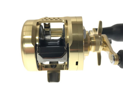 【中古美品】 SHIMANO シマノ 23 CALCUTTA CONQUEST MD 300XGLH 23 カルカッタ コンクエスト 右ハンドル ベイトリール 釣り 釣り具等 134-261019-na-26-tagh 万代Net店