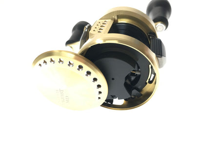 【中古美品】 SHIMANO シマノ 23 CALCUTTA CONQUEST MD 300XGLH 23 カルカッタ コンクエスト 右ハンドル ベイトリール 釣り 釣り具等 134-261019-na-26-tagh 万代Net店