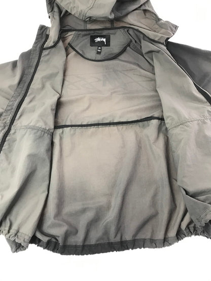 【中古品】【メンズ】 STUSSY ステューシー BEACH SHELL WAVE DYE JACKET 115728 ブリーチ シェルジャケット ナイロンジャケット ライトアウター 142-261019-na-16-tagh サイズ：M カラー：ブラック/グレー 万代Net店