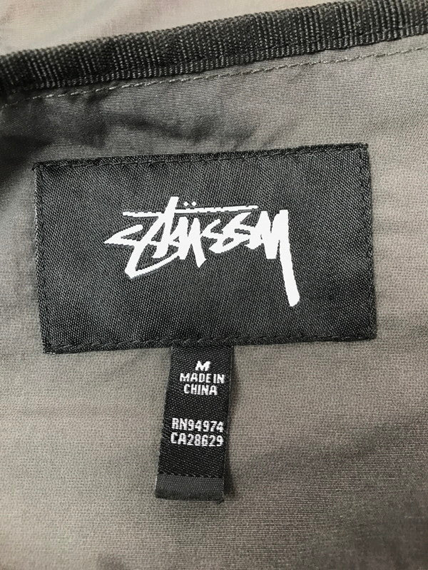 【中古品】【メンズ】 STUSSY ステューシー BEACH SHELL WAVE DYE JACKET 115728 ブリーチ シェルジャケット ナイロンジャケット ライトアウター 142-261019-na-16-tagh サイズ：M カラー：ブラック/グレー 万代Net店