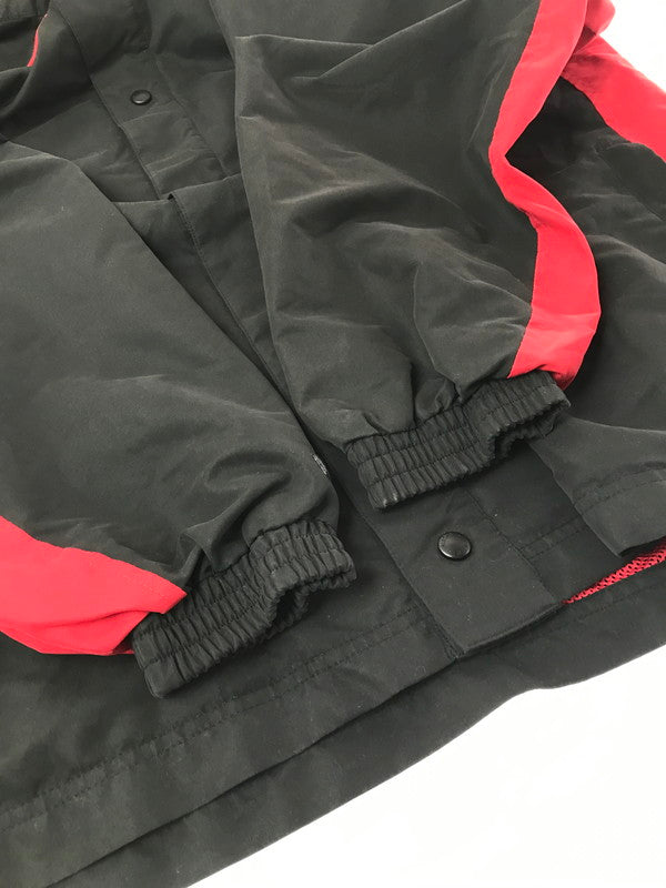 【現状渡し品】【メンズ】 FUBU フブ MOUNTAIN PARKA マウンテンパーカー ジャケット アウター 142-261025-na-02-tagh サイズ：L カラー：ブラック/レッド 万代Net店
