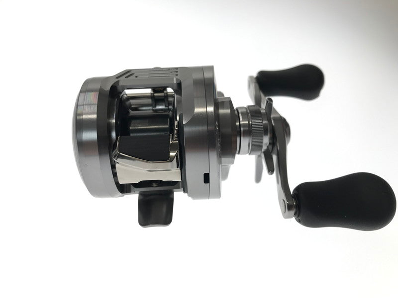 【中古美品】 SHIMANO シマノ 26 CALCUTTA CONQUEST DC100HG 26カルカッタコンクエスト 右ハンドル ベイトリール 釣り 釣り具等 134-261019-na-27-tagh 万代Net店