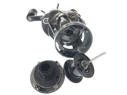 【中古美品】 SHIMANO シマノ 26 CALCUTTA CONQUEST DC100HG 26カルカッタコンクエスト 右ハンドル ベイトリール 釣り 釣り具等 134-261019-na-27-tagh 万代Net店
