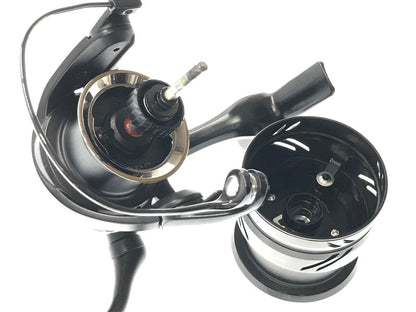【中古品】 SHIMANO シマノ 23 EXSENCE XR C3000MHG 23エクスセンス XR スピニングリール 釣り 釣り具等 134-261020-na-07-tagh 万代Net店