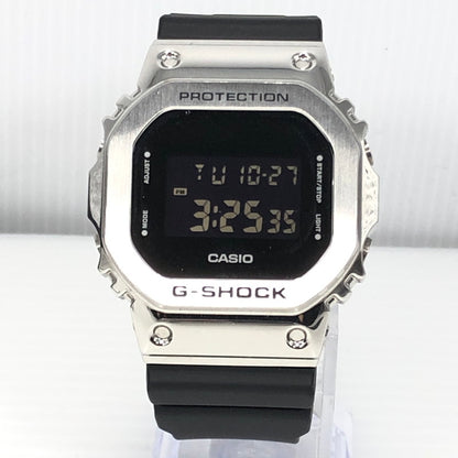 【中古品】【メンズ】 G-SHOCK ジーショック 5600SERIES GM-5600U-1JF DIGITAL QUARTZ WATCH デジタル クォーツ 腕時計 196-261030-rt-19-tagh カラー：シルバー/ブラック 万代Net店