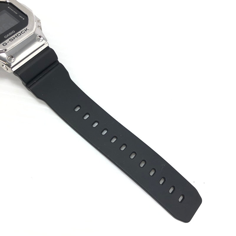 【中古品】【メンズ】 G-SHOCK ジーショック 5600SERIES GM-5600U-1JF DIGITAL QUARTZ WATCH デジタル クォーツ 腕時計 196-261030-rt-19-tagh カラー：シルバー/ブラック 万代Net店