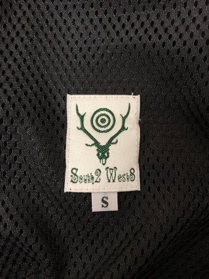 【中古品】【メンズ】 South2 West8 サウスツーウェストエイト 23SS TRAINER PANT‐POLY JQ. SKULL＆TARGET MR814 トレーナーパンツ ボトムス トラックパンツ ジャージ 151-260615-kk-07-hon サイズ：S カラー：GREY 万代Net店