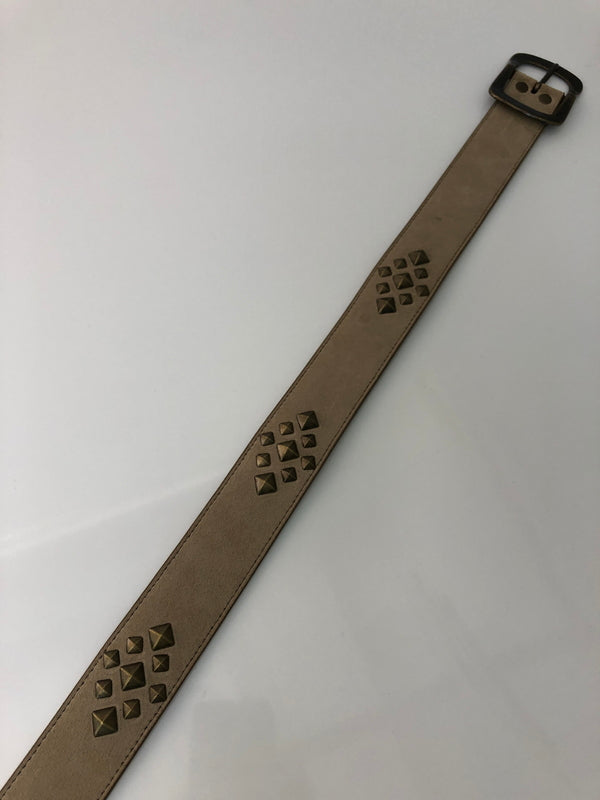 【中古品】【メンズ】 NEEDLES ニードルス SQUARE STUDS BELT-SUEDE LEATHER スクエア スタッズベルト スエードレザー 服飾雑貨 アクセサリー 205-260615-kk-12-hon カラー：TAUPE 万代Net店