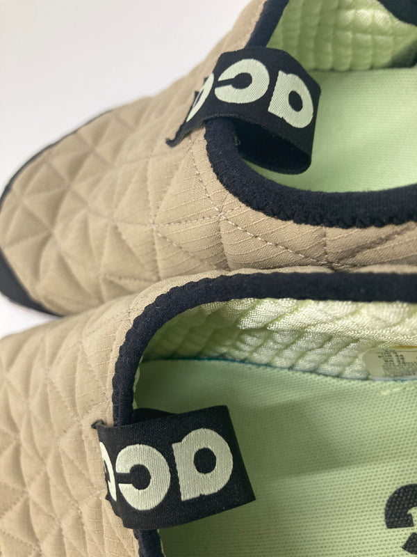 【中古品】【メンズ】 NIKE ナイキ ACG MOC 3.0 CI9367-200 オールコンディションズギア エア モック 3.0 スニーカー 靴 178-260724-kk-01-hon カラー：KHAKI/BARELY-VOLT-BLACK 万代Net店