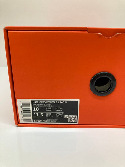 【現状渡し品】【メンズ】 NIKE ナイキ × SACAI サカイ 別注 コラボ VAPORWAFFLE/SACAI DD1875-500 ベイパーワッフル スニーカー 靴 160-260718-kk-02-hon カラー：DARK IRIS/CAMPFIRE ORANGE 万代Net店