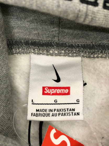 【中古美品】【メンズ】 Supreme シュプリーム × NIKE ナイキ 24SS FQ0759-063 HOODED SWEATSHIRT プルオーバーパーカー 149-260823-AS-22-hon サイズ：L カラー：グレー 万代Net店