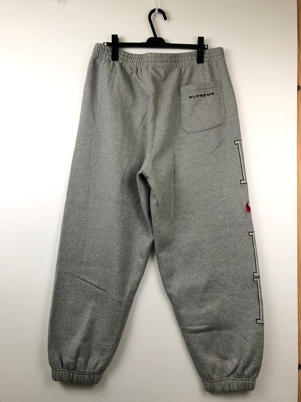 【中古品】【メンズ】 Supreme シュプリーム × NIKE ナイキ 24SS FQ0768-063 SWEATPANT スウェットパンツ ボトムス 149-260823-AS-21-hon サイズ：L カラー：グレー 万代Net店