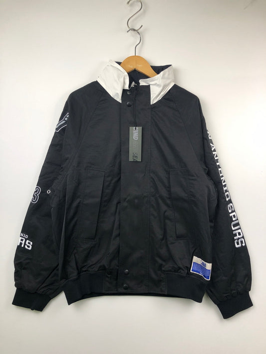 【中古美品】【メンズ】 NBA エヌビーエー × WIND AND SEA ウィンダンシー 24SS WDS-C-NBA5-24-Q3-01 NYLON BLOUSON SAN ANTONIO SPURS アウター ナイロンブルゾン 142-260823-AS-17-hon サイズ：L カラー：ブラック 万代Net店