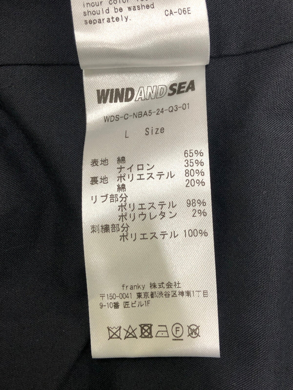 【中古美品】【メンズ】 NBA エヌビーエー × WIND AND SEA ウィンダンシー 24SS WDS-C-NBA5-24-Q3-01 NYLON BLOUSON SAN ANTONIO SPURS アウター ナイロンブルゾン 142-260823-AS-17-hon サイズ：L カラー：ブラック 万代Net店