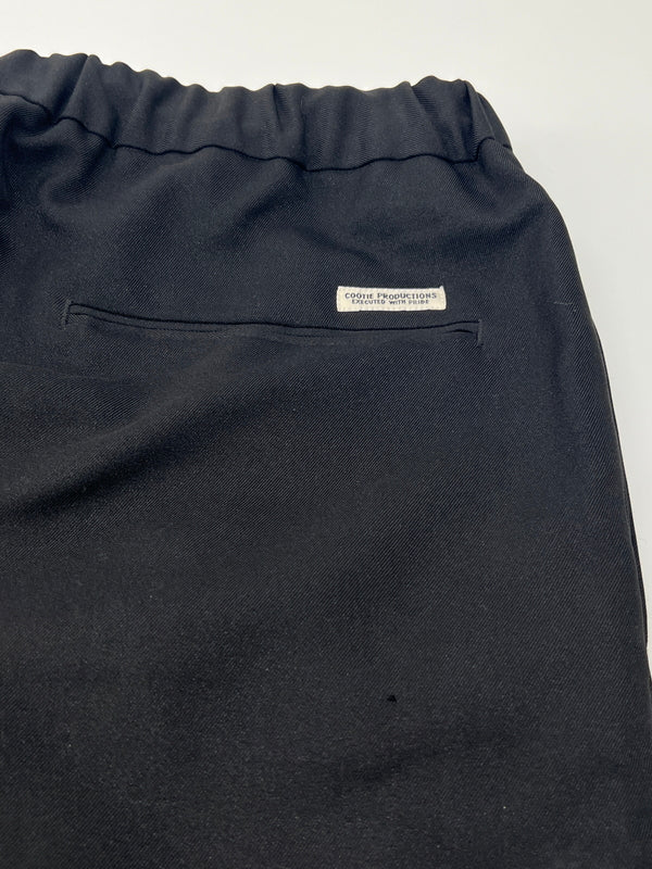 【中古品】【メンズ】 COOTIE クーティー 23SS POLYESTER TWILL PIN TUCK EASY PANTS CTE-23S117 ポリエステルツイル ピンタックイージーパンツ ボトムス 153-260628-kk-02-hon サイズ：L カラー：ブラック 万代Net店
