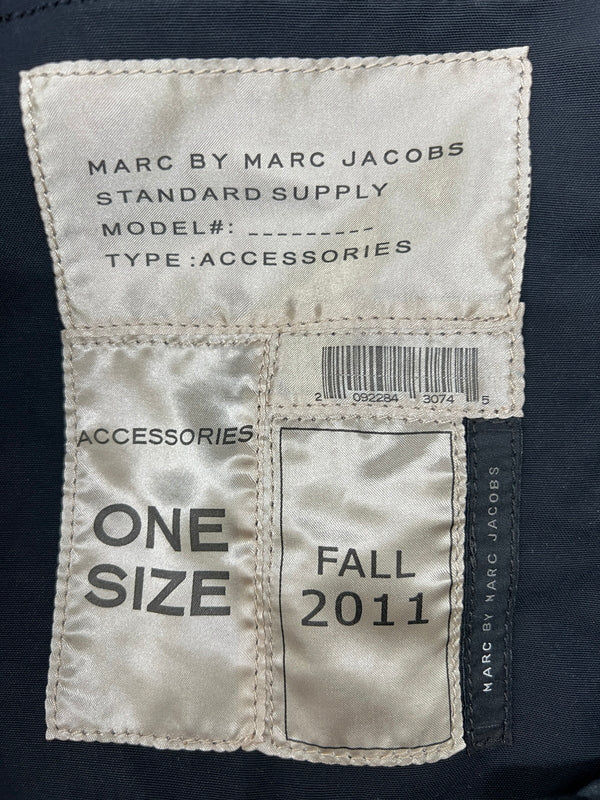 【中古品】【メンズ/レディース】 MARC BY MARC JACOBS マークバイマークジェイコブス AVIATOR 2WAY SHOULDER BAG 0225.51 アビエイター 2ウェイ ショルダーバッグ カバン 180-260815-kk-27-hon カラー：ネイビー 万代Net店
