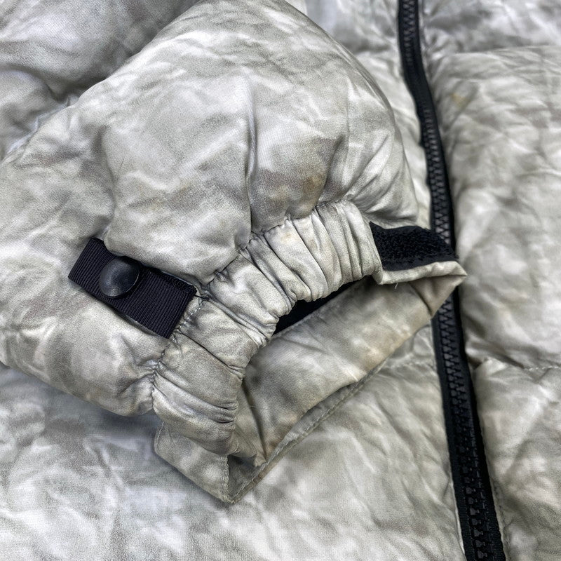 【中古品】【メンズ】 Supreme シュプリーム × THE NORTH FACE ザ・ノースフェイス NUPTSE JACKET ND91806I ヌプシ ジャケット ダウン 149-260829-as-01-izu サイズ：M カラー：WHITE PAPER PRINT 万代Net店