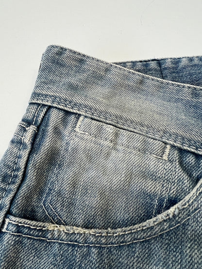 【中古品】【メンズ】 VANQUISH ヴァンキッシュ × MURDER LICENSE マーダーライセンス 110-131-2013-001 CRASH DENIM PANTS クラッシュ デニムパンツ ボトムス 158-261002-AS-51-hon カラー：ブルー 万代Net店