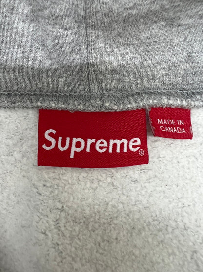 【中古品】【メンズ】 Supreme シュプリーム 19SS TAG LOGO HOODED SWEATSHIRT タグ ロゴ フーデッドスウェットシャツ トップス プルオーバーパーカー フーディー 149-260705-kk-08-hon サイズ：XL カラー：グレー 万代Net店