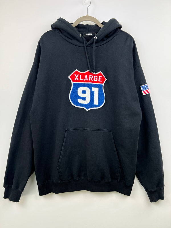 【中古品】【メンズ】 XLARGE エクストララージ 23AW XL 91 HOODED SWEATSHIRT 101234012023 XL91 フーデッドスウェットシャツ トップス プルオーバーフーディー パーカー 142-260628-kk-11-hon サイズ：XL カラー：ブラック 万代Net店