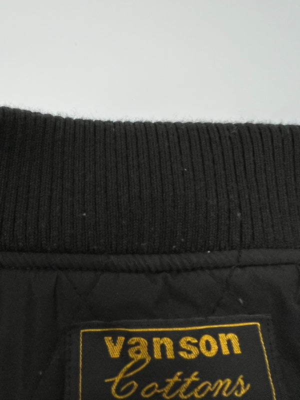 【中古品】【メンズ】 VANSON バンソン 50th ANNIVERSARY BOMBER JACKET 50周年記念 ボンバージャケット アウター 147-260705-kk-12-hon サイズ：L カラー：ブラック 万代Net店