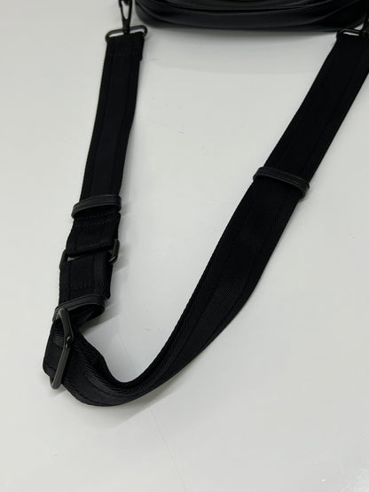 【中古品】【メンズ/レディース】 DIESEL ディーゼル HOLI-D CAMERA BAG カメラバッグ カバン ボディバッグ 188-260815-kk-12-hon カラー：ブラック 万代Net店