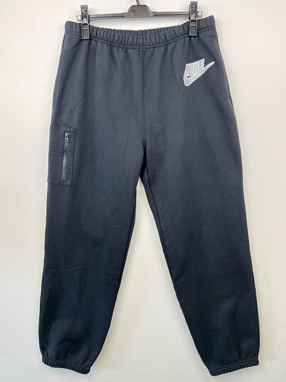 【中古美品】【メンズ】 Supreme シュプリーム × NIKE ナイキ 別注 コラボ 21SS CARGO SWEATPANT DB2843-010 カーゴスウェットパンツ ボトムス 149-260705-kk-04-hon サイズ：M カラー：ブラック 万代Net店