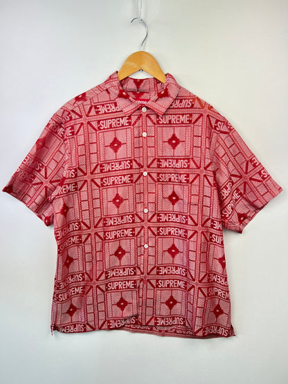 【中古美品】【メンズ】 Supreme シュプリーム 24SS TRAY JACQUARD S/S SHIRT トレイ ジャカード ショートスリーブシャツ 半袖 トップス 149-260705-kk-02-hon サイズ：L カラー：レッド 万代Net店